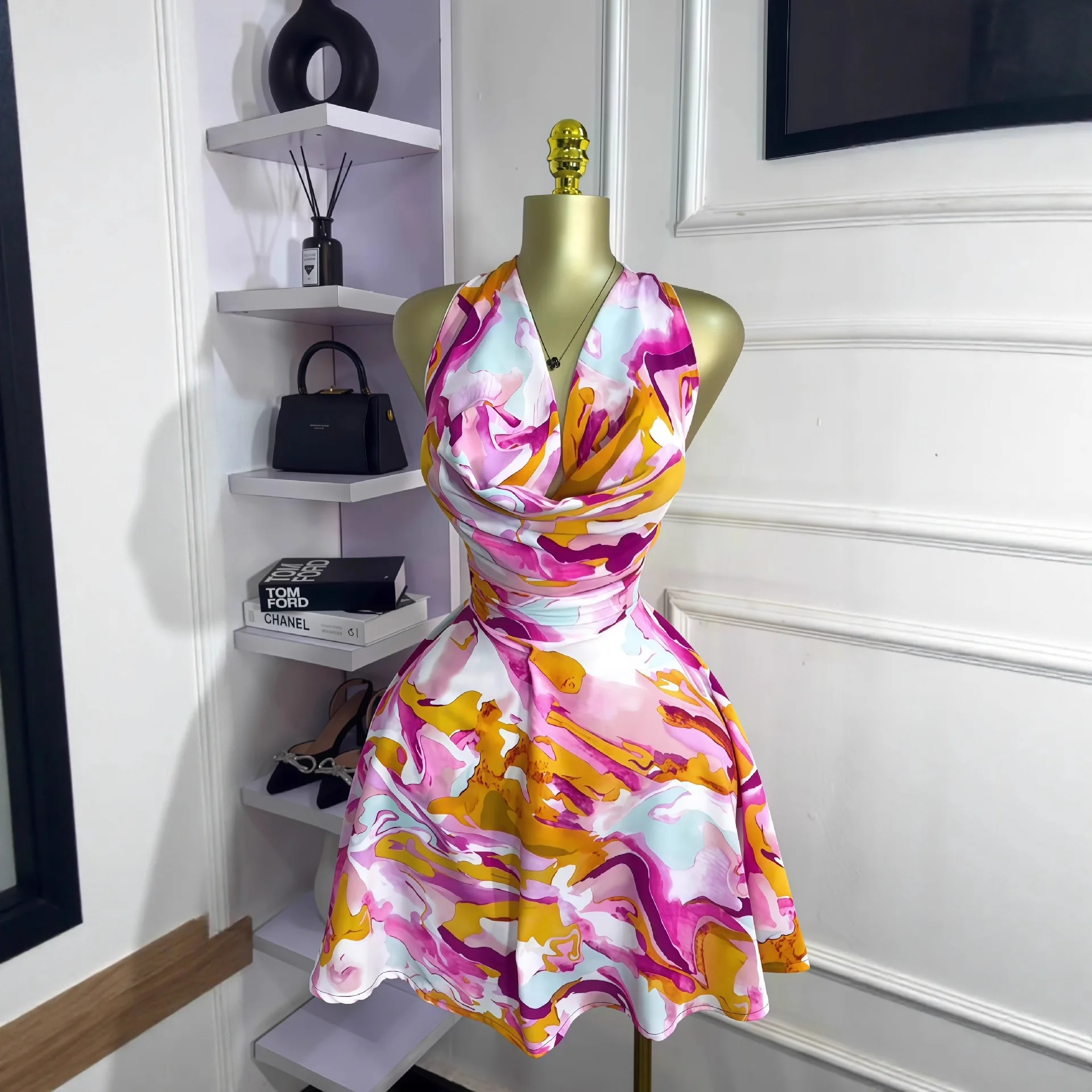 

Women's 2026 Autumn New Sleeveless Swing Collar Waist-Cinching Tie Strap Elegant Printed Short Dress