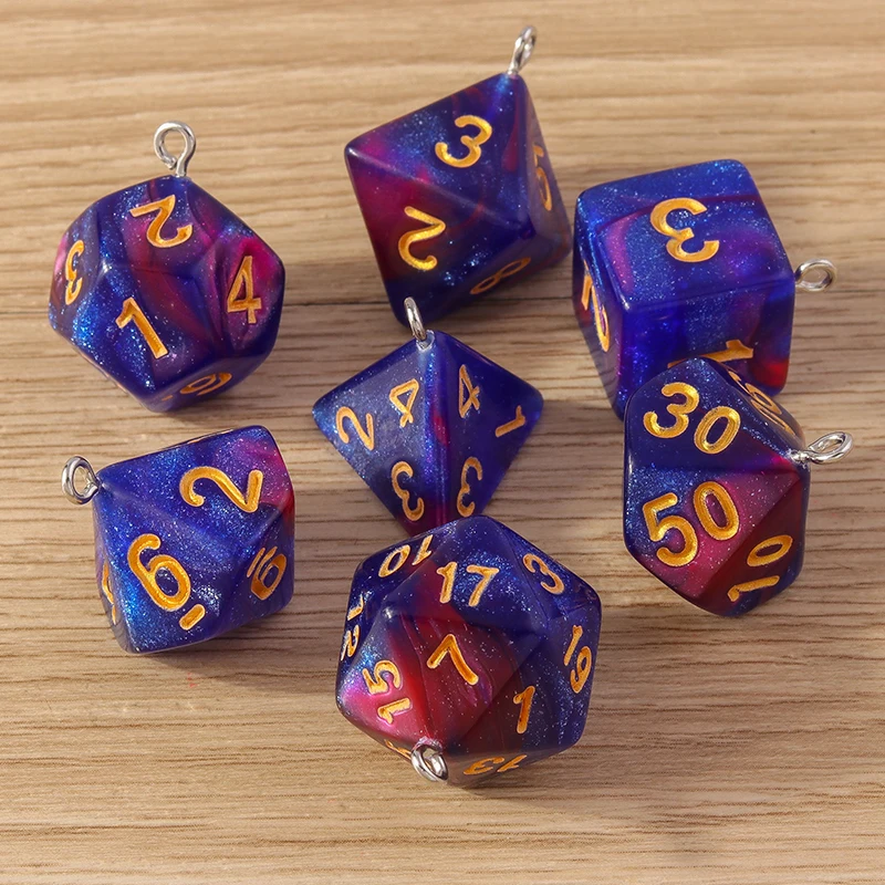 Tusember 7 Stück/Set Würfel-Anhänger aus Harz und Acryl, Würfel-Charms für Spiele, zum Schmuckbasteln, DIY-Ohrringe, Halsketten, Bastelzubehör – Detail 6