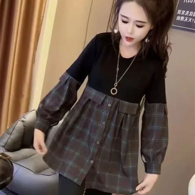 

Plaid Splicing Fake Two-piece Pullover Shirt Skirt Small Casual Slimming Top