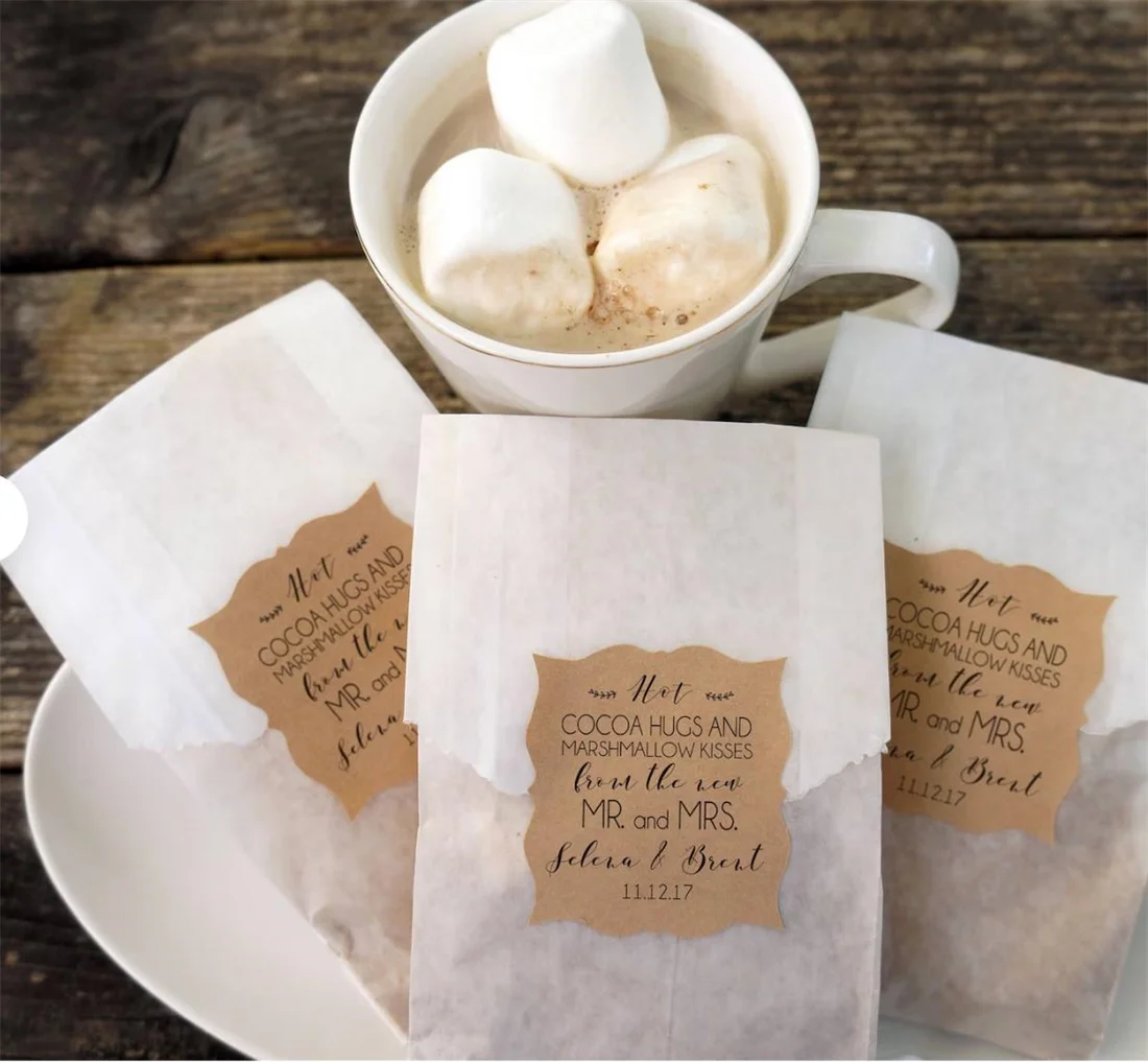 Set of 25 Hot Cocoa Wedding Favor, Hot Chocolate and Marshmallow Bags, Personalized Kraft Paper Stickers, Fall Wedding, Winter