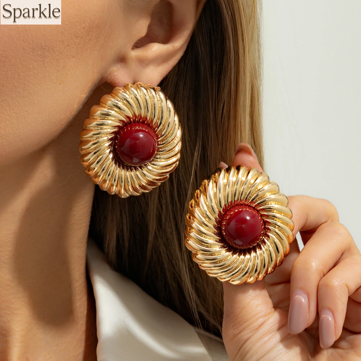 

Women's Retro Exaggerated Geometric round Large Stud Earrings Inlaid Resin Acrylic Spiral Party Jewelry