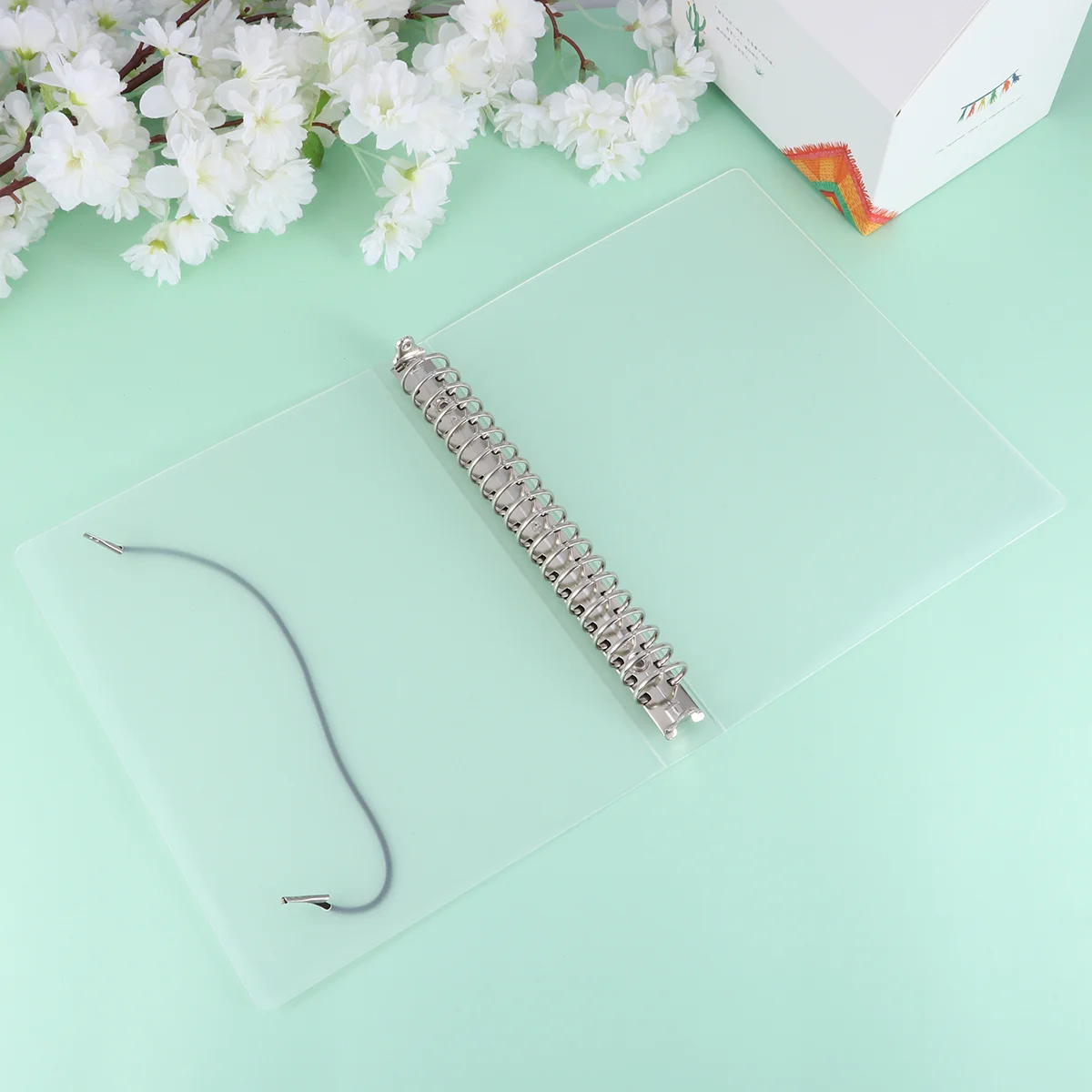 

2Pcs A5 File Clipboard Plastic Hardboard with Round Corners Portable Memo Holder for Outdoor Indoor Writing Paper Organizer Clip