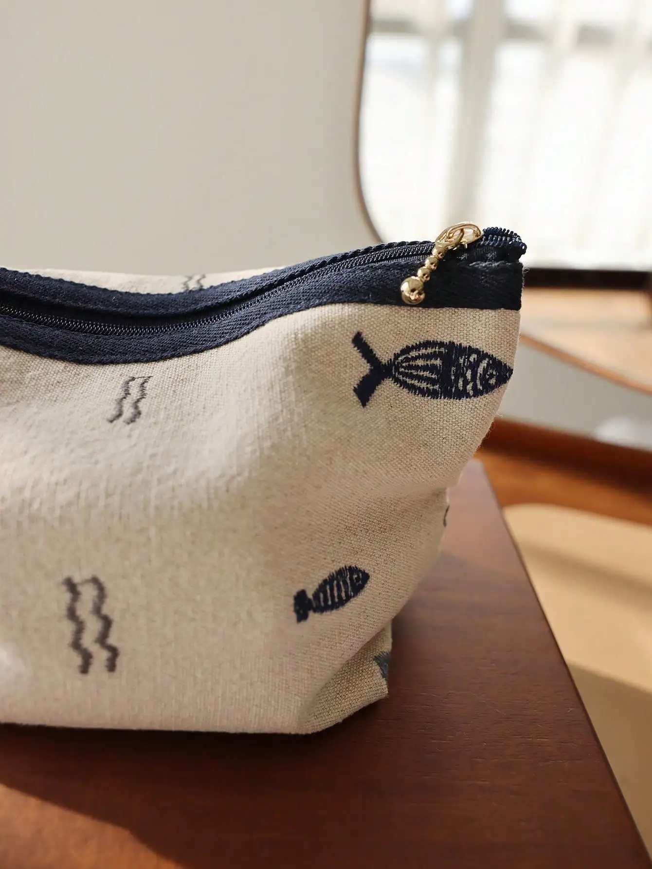 Embroidered Fish Cosmetic Bag - Minimalist Japanese Style, Portable Travel Organizer, Handmade Inner Pouch (Graduation Gift)