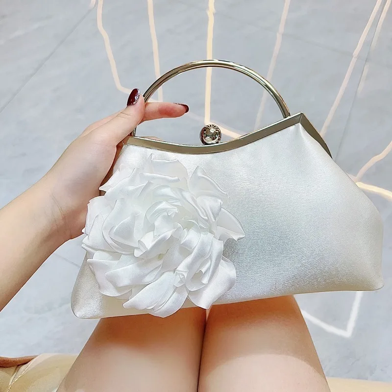 

New Fashion Style Versatile Flower Handbag Cheongsam Handheld Evening Bag Women's Bag Little Fairy Crossbody Bag Wedding Bag