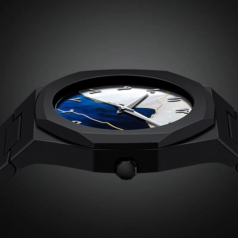 ساعة كوارتز كلاسيكية بأرقام عربية في الشرق الأوسط باللون الأزرق والذهبي للرجال كاجوال من مادة TPU البلاستيكية المقاومة للماء يمكن تخصيصها