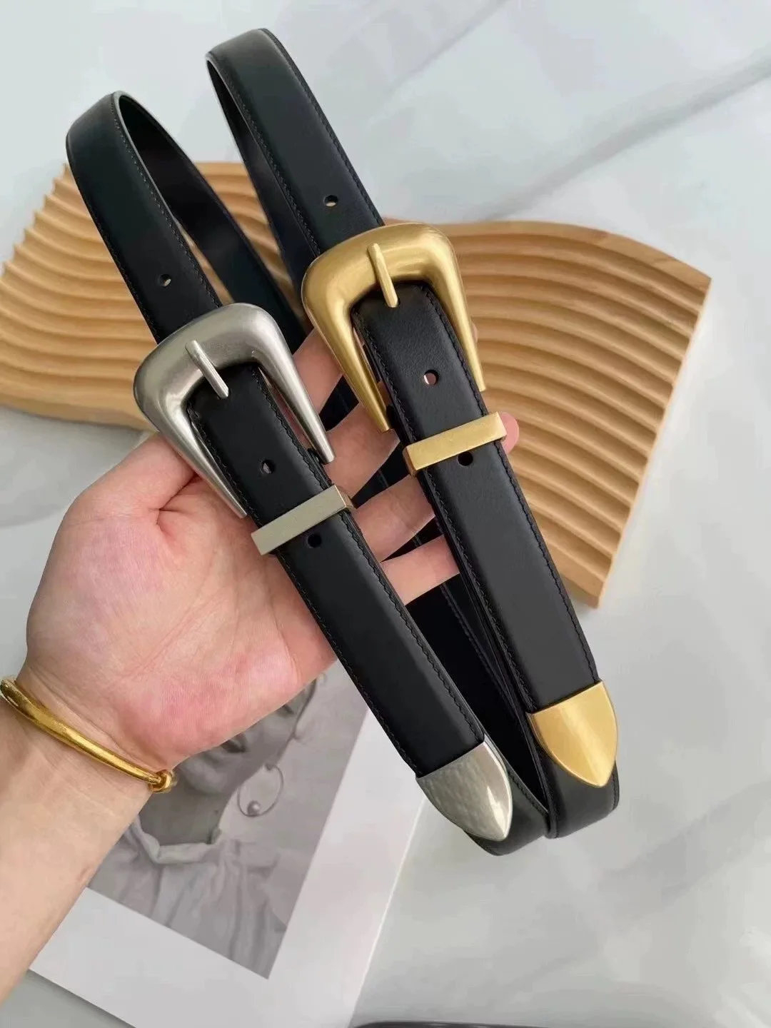 Luxury Western Belt for Women Genuine Leather Skinny Belts Gold/Silver Metal Buckle Waistband with Jeans Dresses