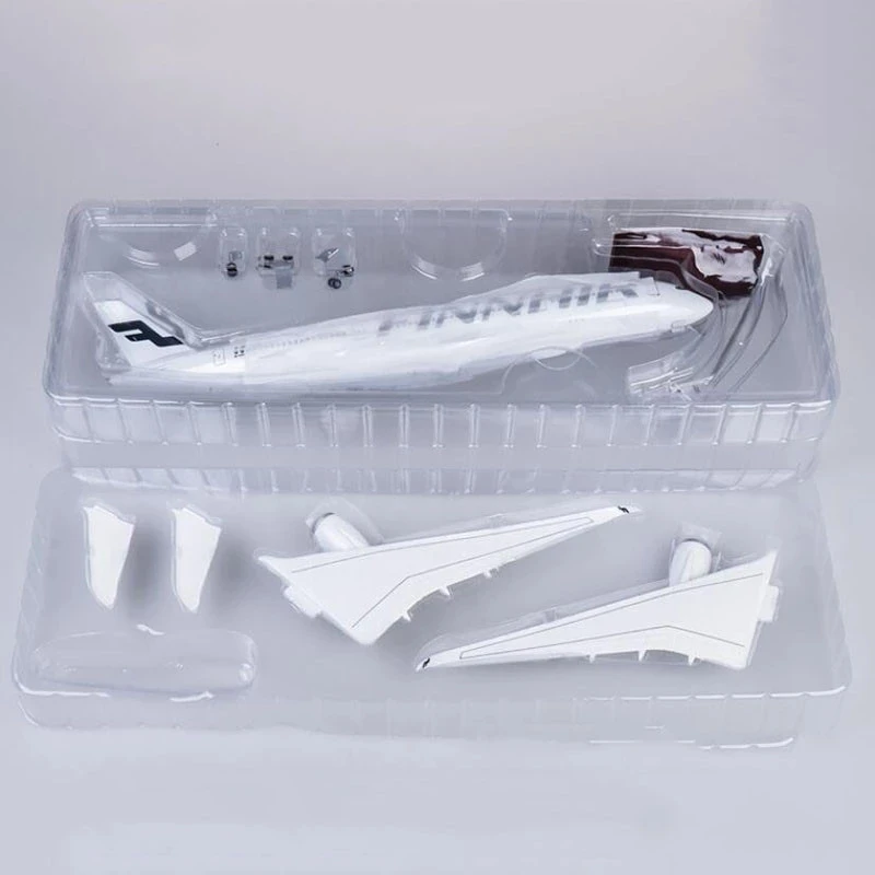 47CM 1/142 Scale Airplane Airbus A350 Finland FINNAIR Airline Model W Light and Wheel Diecast Plastic Resin Plane For Collection