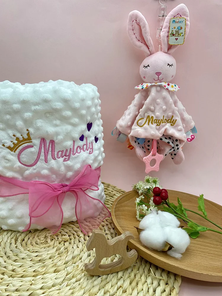 Personalisiertes Babydecke-Set – Doudou Swaddle Kinderwagen und Kinderbett-Schlafbezug, Neugeborenen-Duschgeschenk, Geburtsgeschenk, individuelle Dekoration – Detail 21