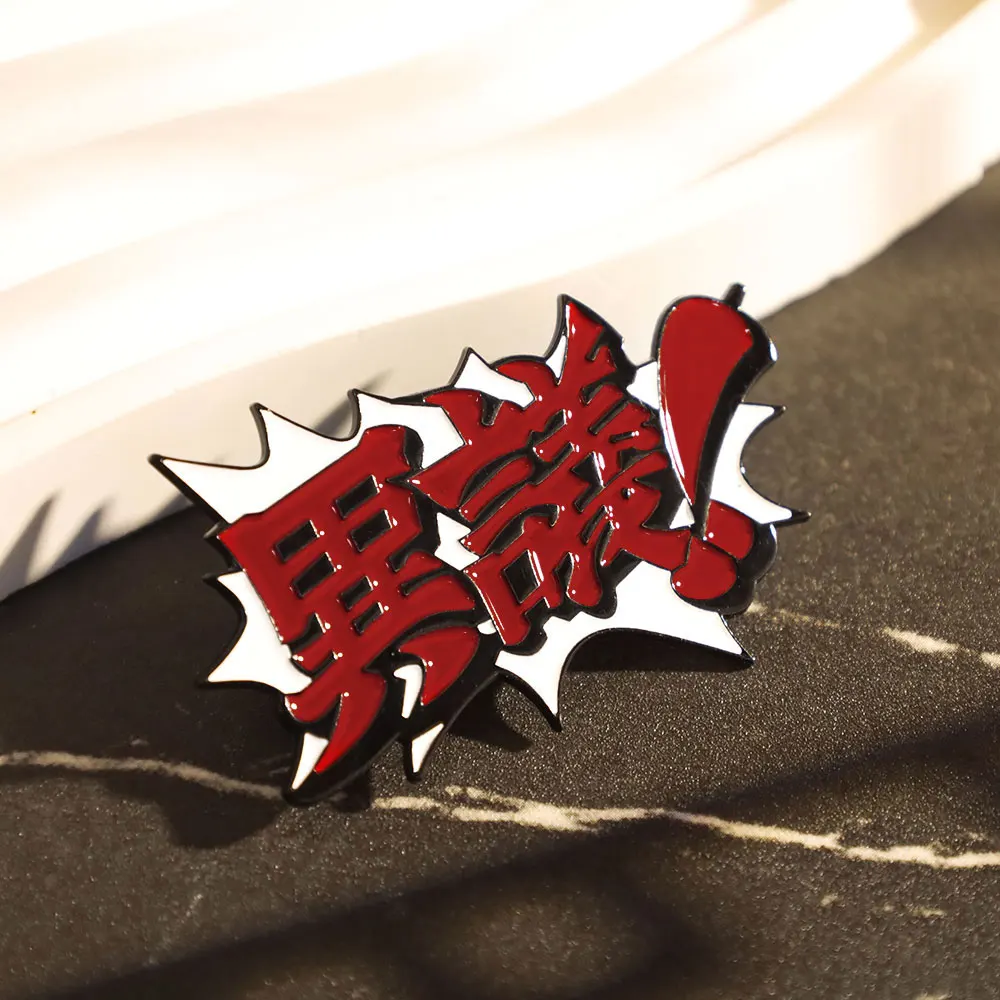 Lindo gato negro Chomsuke insignia broche Anime Kono Subarashi Sekai Ni Shukufuku Wo mago del arco Megumin's mascota Cosplay joyería regalo