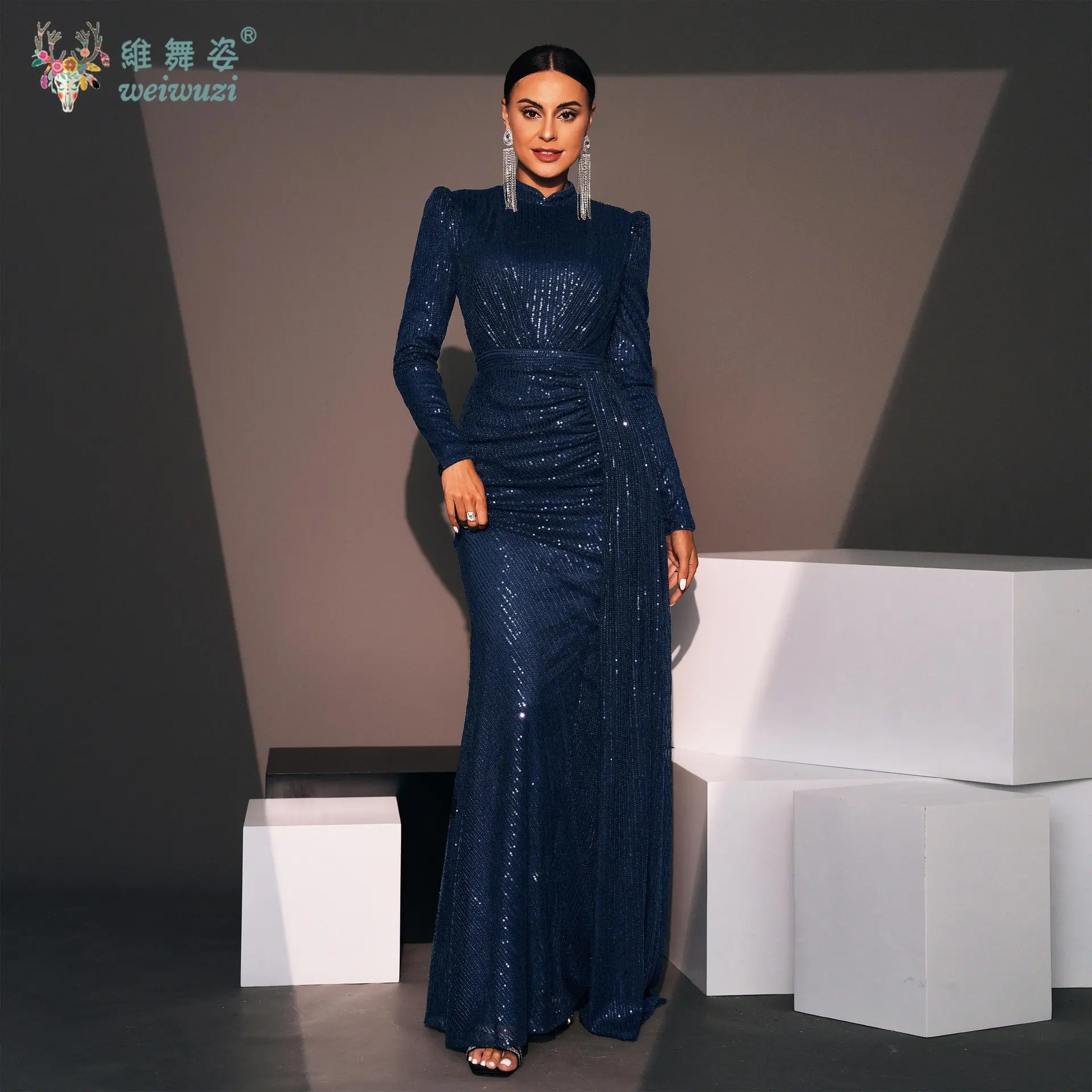 

Autumn and Winter Luxury Elegant Sequin Slim Fit Evening Dress Round Neck Long Sleeved Mermaid Evening Gown Cocktail Prom Dress