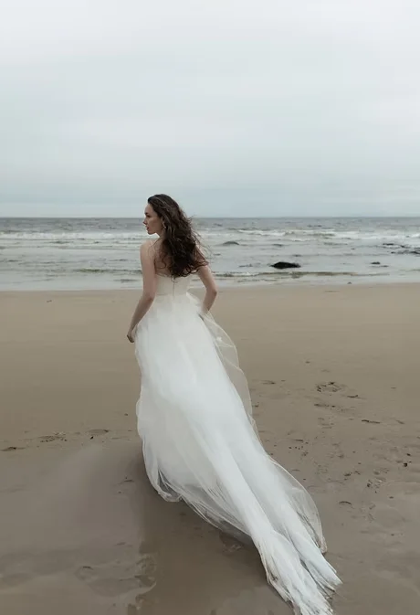 Boho Style Bridal Gowns Lace Tulle Wedding Dress Spaghetti Off Shoulder A Line Long Bridal Dresses Applique Floor Length