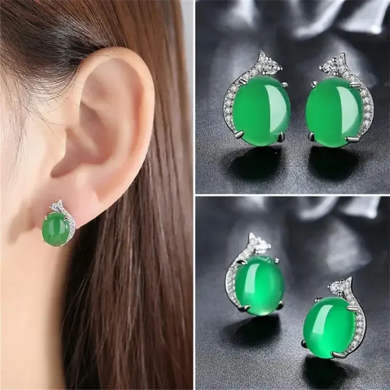 Elegant and dignified green chalcedony women's day gift design, elegant and personalized temperament earrings