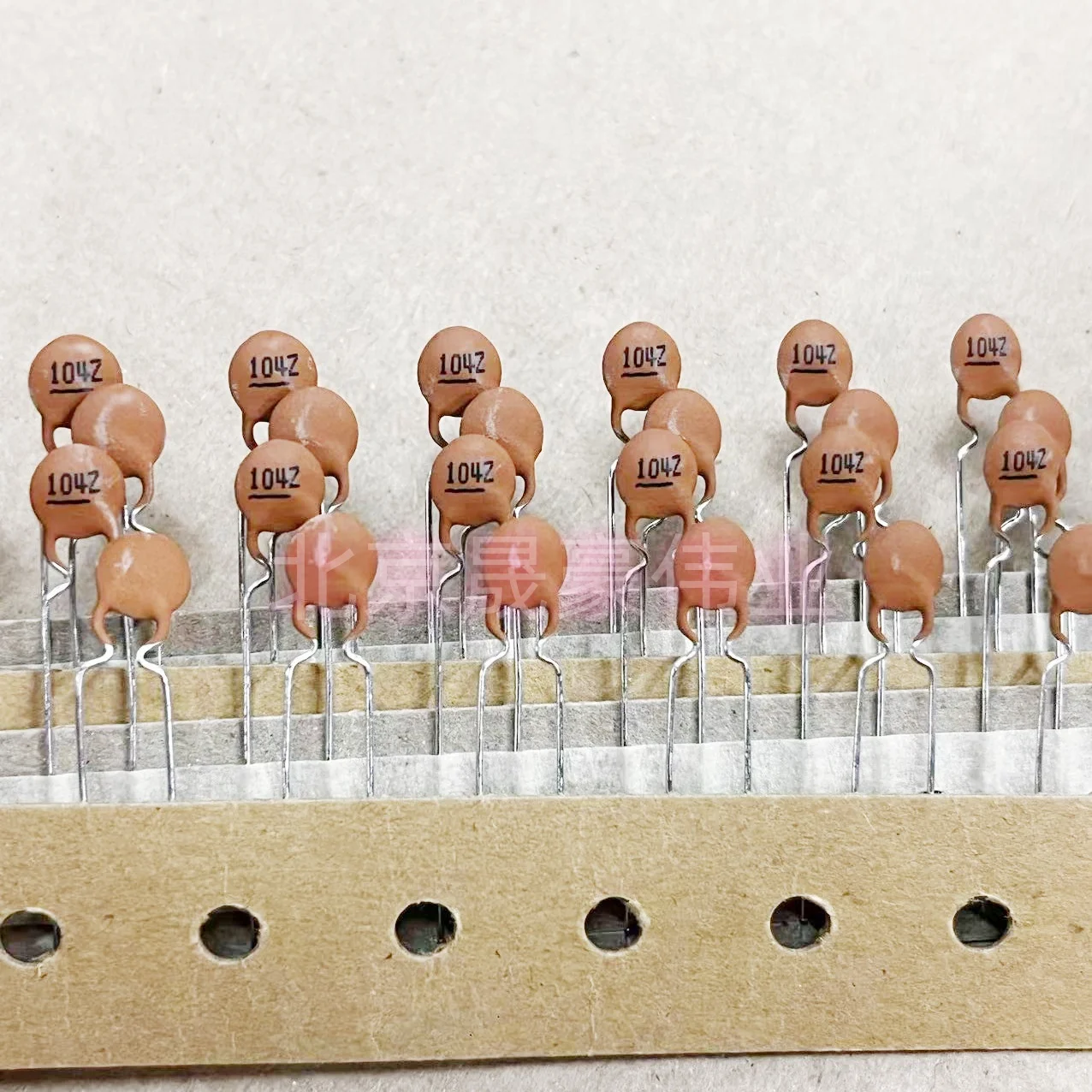 100pcs  104 100V ceramic capacitor 104 100NF 0.1UF 100V large ceramic capacitor