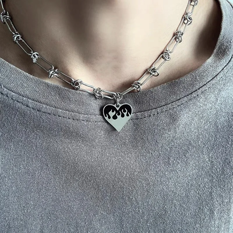 Y2k Korean Fashion Punk Flame Love Heart Pendant Necklaces for Men Women Minimalist Rock Choker Necklace Cool egirl Jewelry