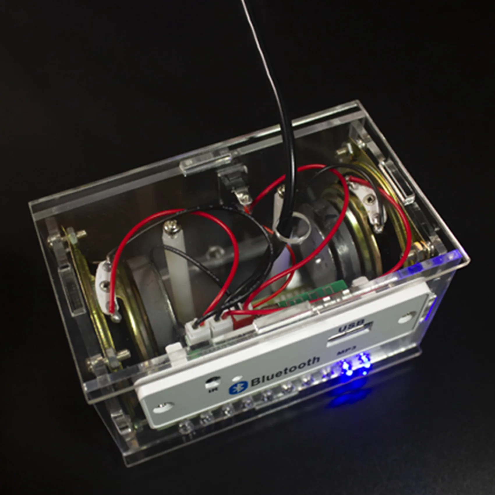 Afbeelding 3: A84E-Bluetooth-luidspreker DIY-montagedelen maken Versterker Luidsprekeronderdelen Printplaat maken DIY-kit