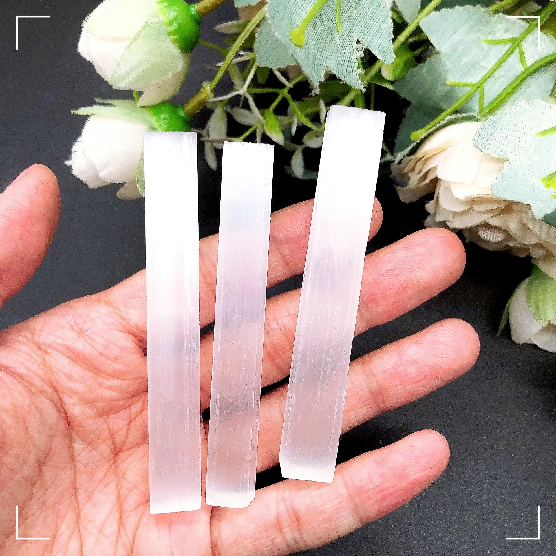 

Natural White Selenite Wand Gypsum Crystal Quartz Sticks Raw Reiki Energy Healing Jewelry Making Home Garden Decoration Gift