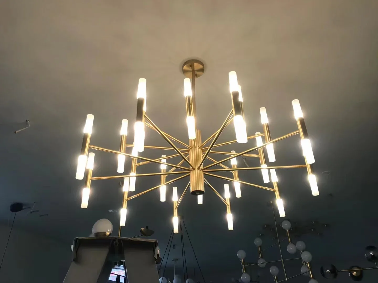 Modern Fashion Designer Black Gold Led Ceiling Art Deco Suspended Chandelier Light Lamp for Kitchen Living Room Loft Bedroom