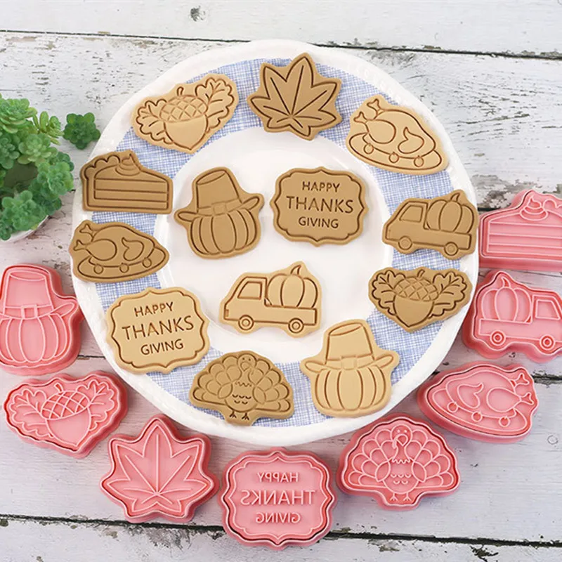 8Pcs/Set Thanksgiving Biscuit Mold Maple Leaf Turkey Cake Shape Cookie Cutter Stamp Fondant Cake Decoration Tools