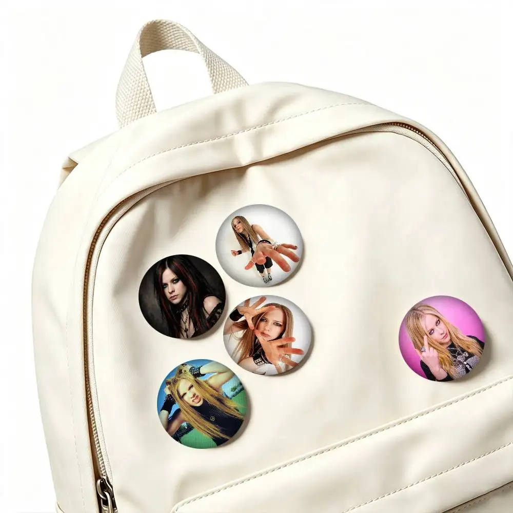 A-Avril lavigne Punk Icon 25 32 44 58 75mm Badges Personalized Round Brooches Pins Accessory Gift