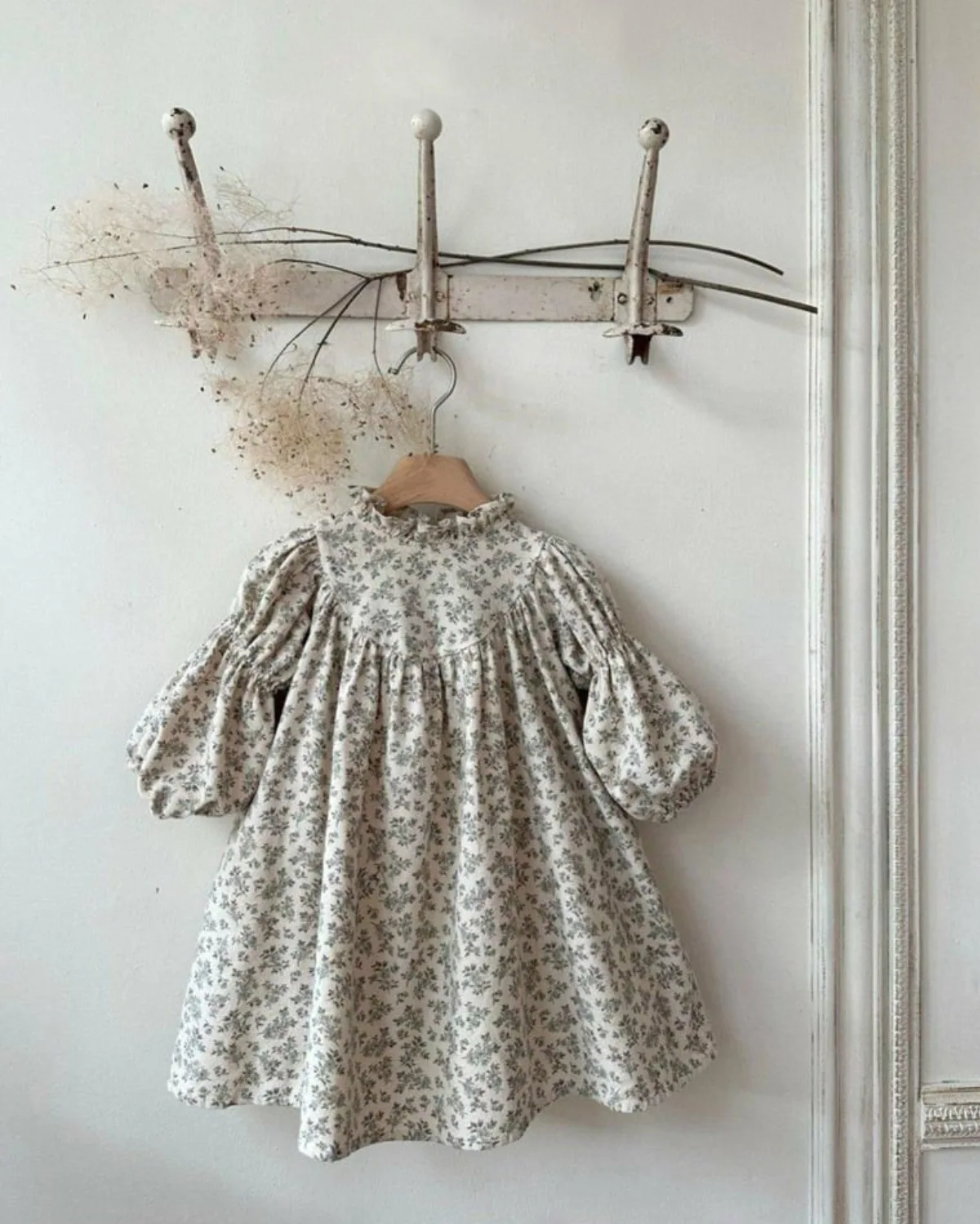 2026 ربيع جديد طفلة خمر فستان زهري أطفال بنات كم طويل فستان كاجوال القطن الرضع فستان الأميرة طفل الملابس