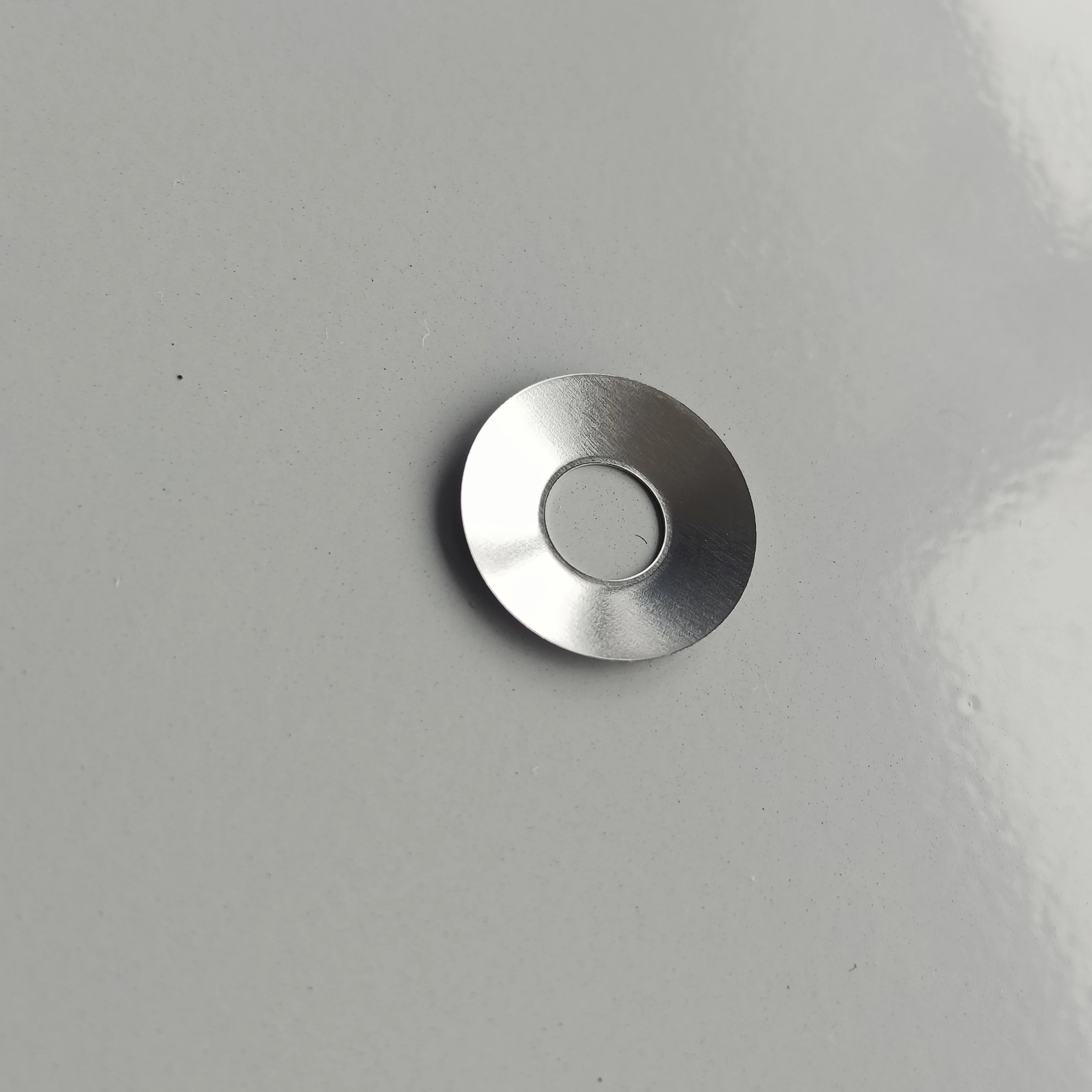 

304 Stainless Steel funnel-shaped Spring Contact Disc | 15.4mm Dia for Corrosion Resistant Conductive Clip for Coin Cell Assemb