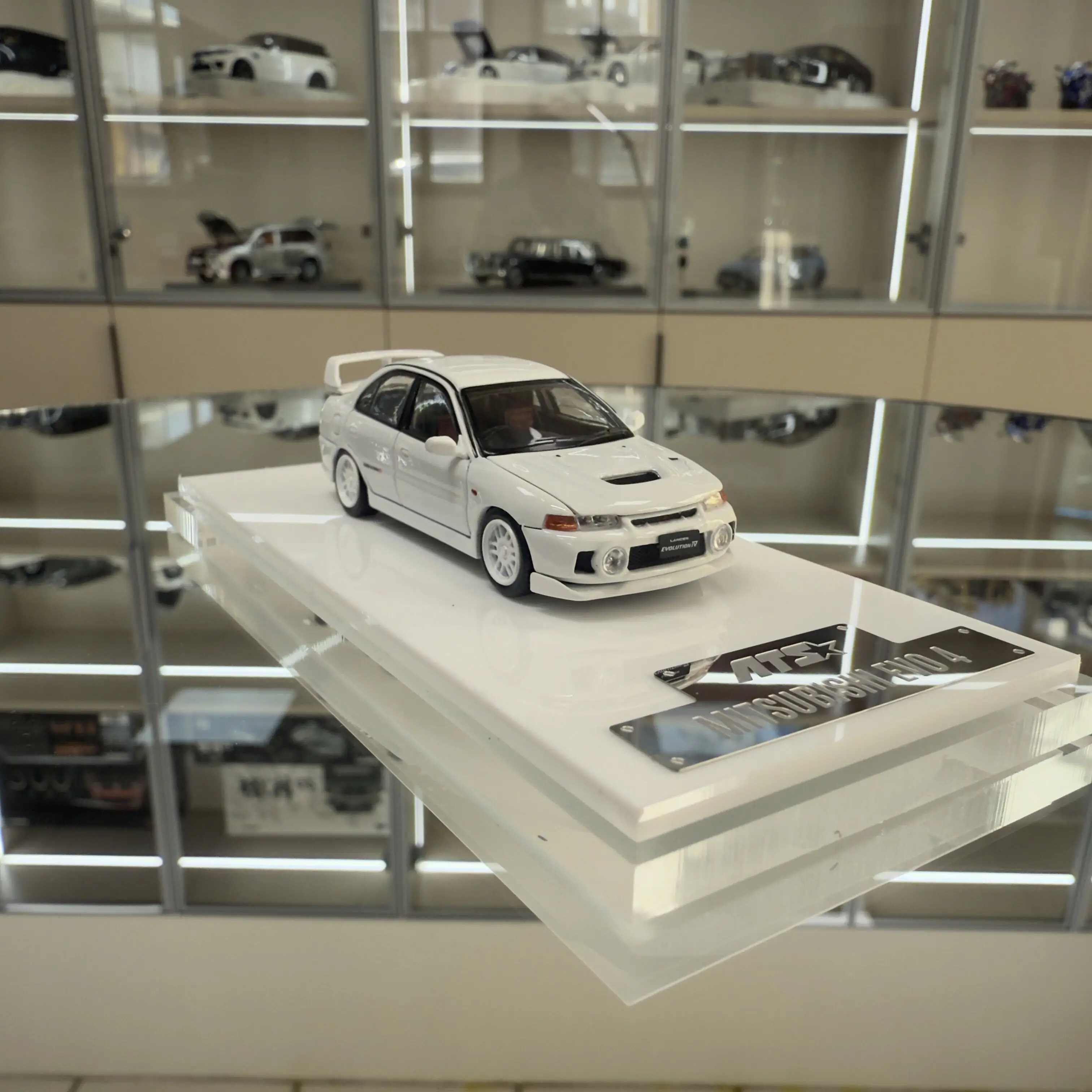 Diecast 1:64 Scale AIT Exhibition Limited Edition ATS Mitsubishi EVO4 Alloy Car Model