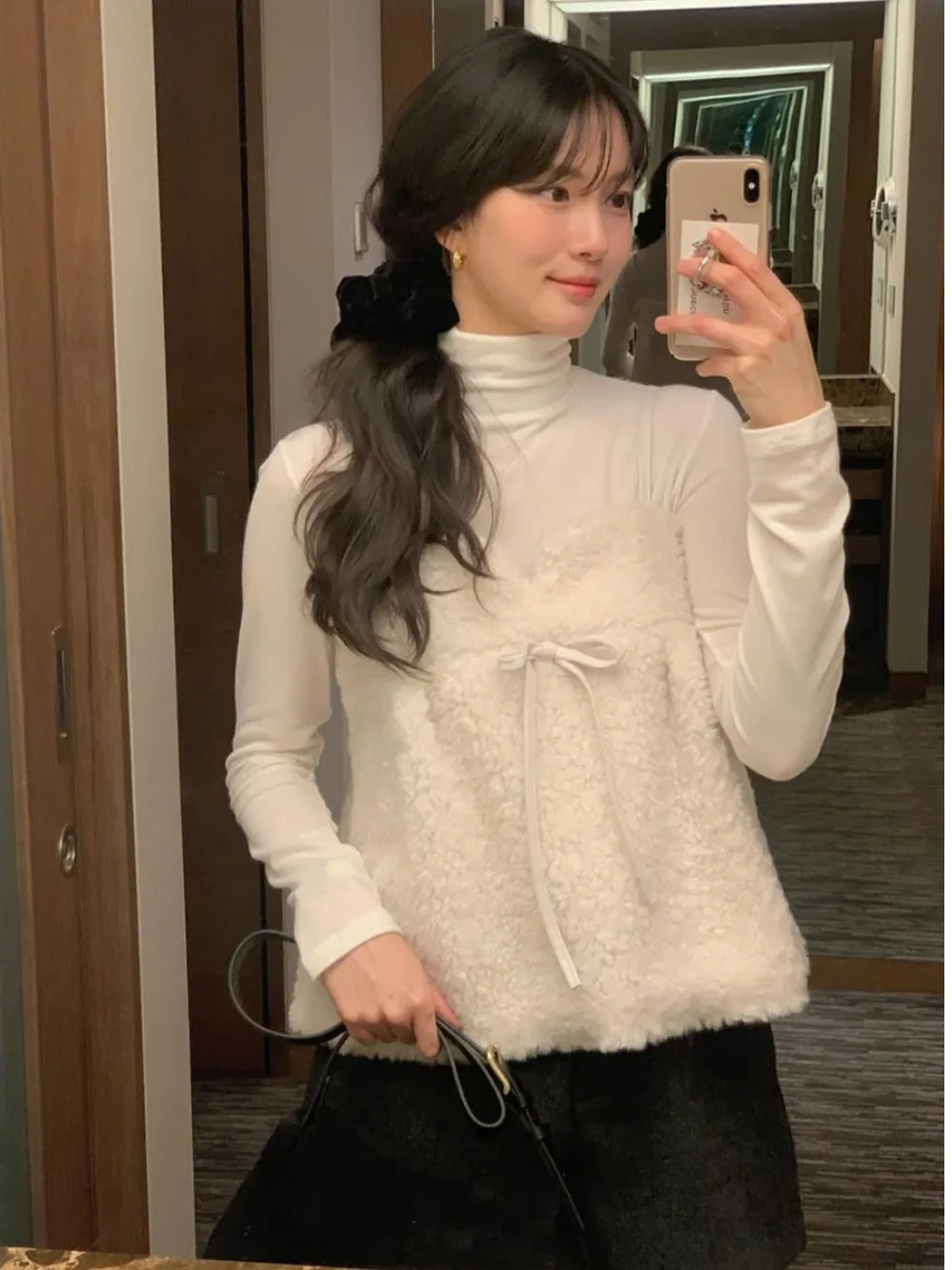 Lamsbontvest Strapl Knoop Damestop Herfst Winter Gelaagdheid Svel Koreaanse Sle Inner Wear Normale pasvorm