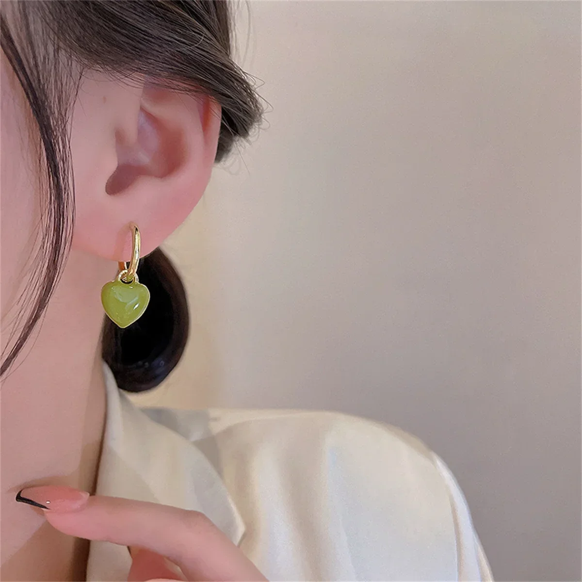Red Epoxy Heart Shape Charm Drop Earrings Pink White Color Heart Gold Plating Cute Girl Drop Earrings Fashoin Women Earrings image 4