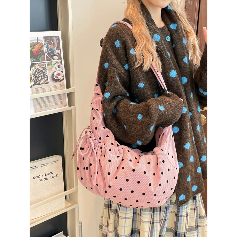 

Super popular niche non-repetitive large-capacity women's bag2025New Winter Cute Polka Dot Commuting Bag Crossbody Dumpling Bag