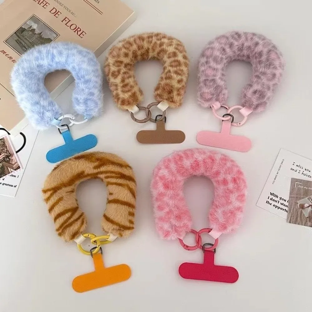 Exquisite Winter Mobile Phone Wrist Strap Anti-lost Plush Phone Lanyard Warm Leopard Print Cellphone Chain Rope Cell Accessories