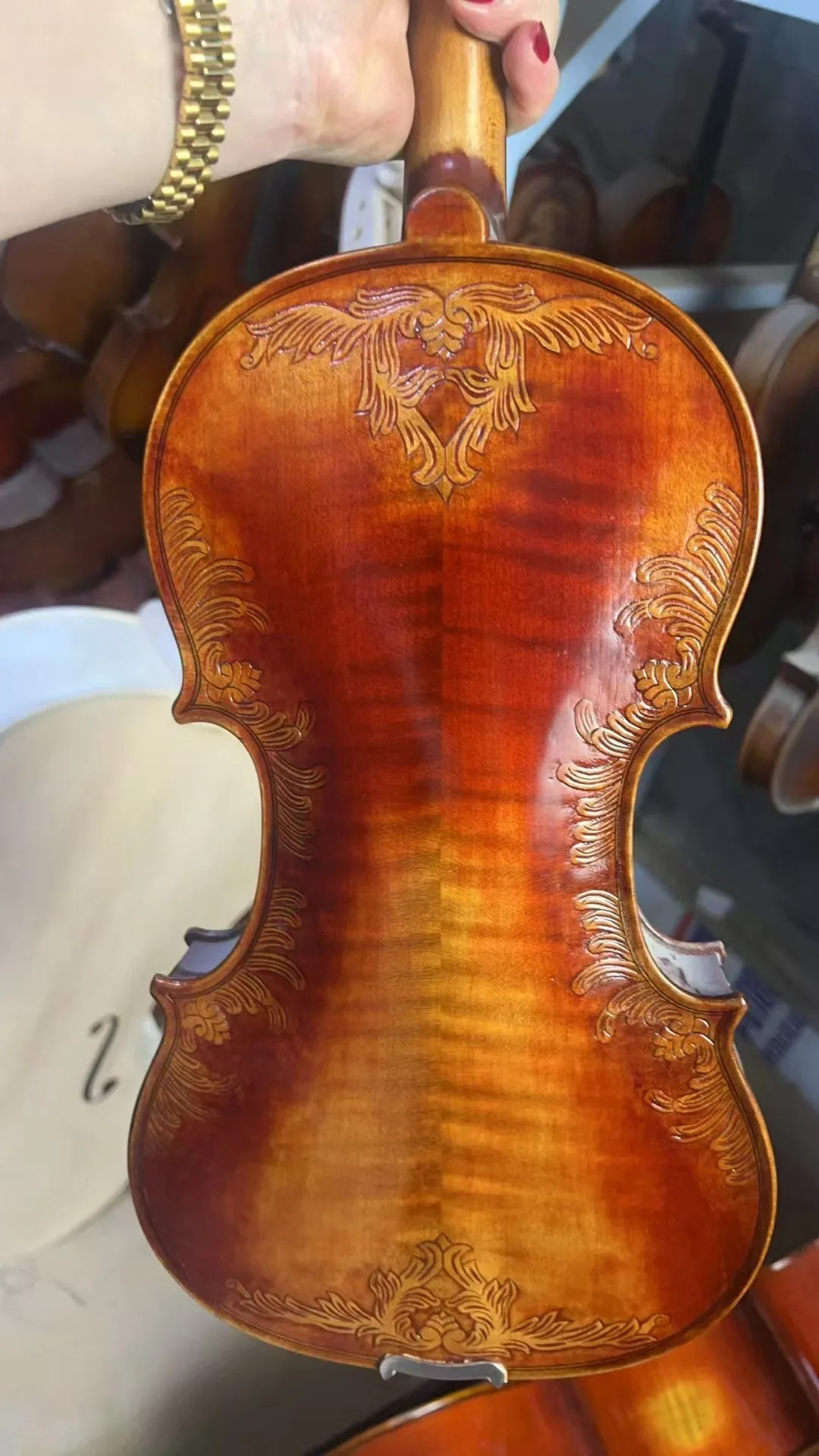 

4/4 beautiful Good sales classics carved flower handmade performance level violin+box and bow