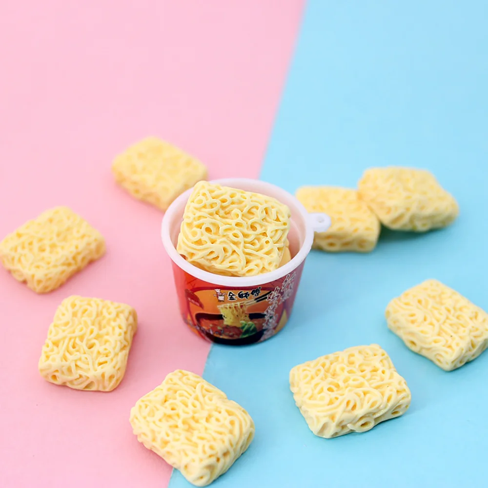 10 Stück Miniatur-Instantnudeln Modell Simulation Küchen-Lebensmittel Dekoration Haus Realistische Ramen-Accessoires Kinder Tägliches Kleinspielzeug