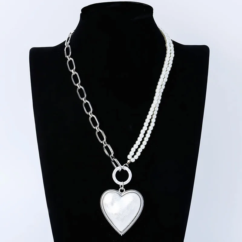 DIY accessories exclusive for popular love pearls European and American women's jewelry retro simple collarbone chain short