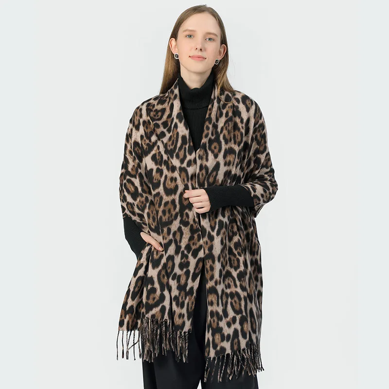 Leopard Print Scarf for Women Warm Cashmere Shawl Comfortable Foulard All-match Luxury Fashion Autumn Winter New 70*200c