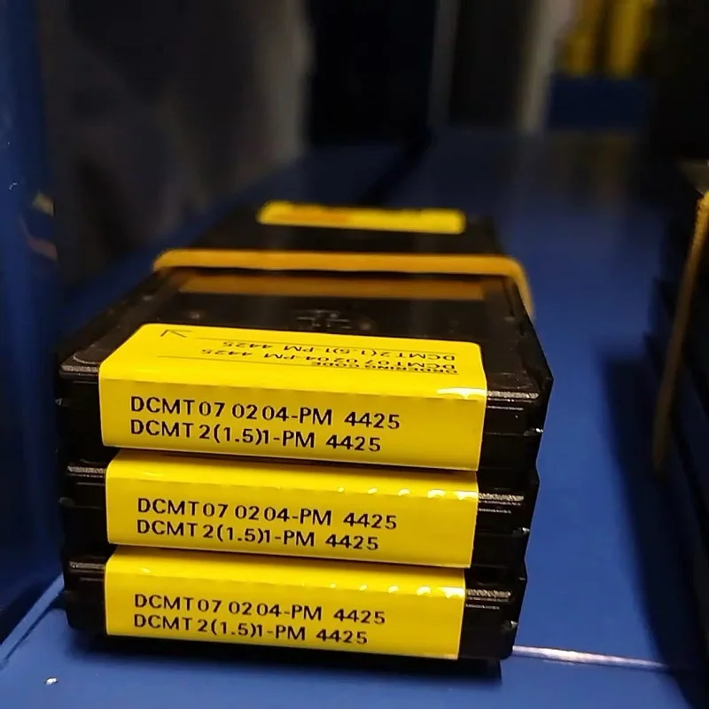 

CNC blade DCMT070204-PF 4425