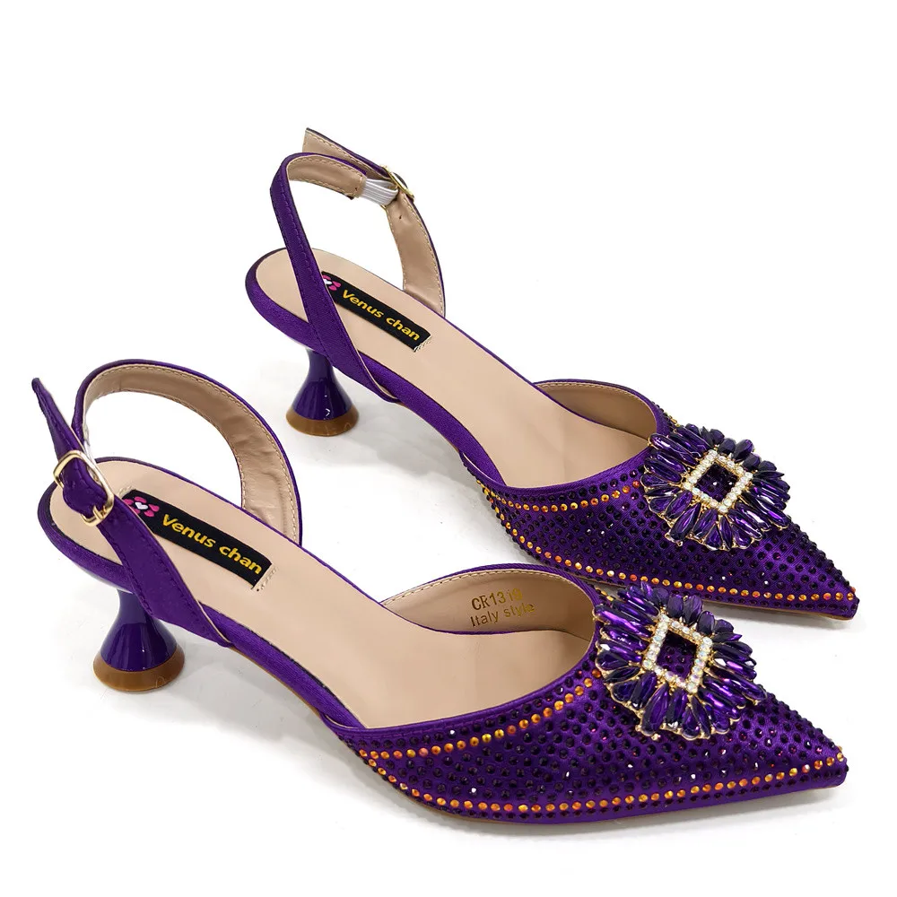 مجموعة أحذية وحقائب ممتازة متطابقة 2025 أحذية الحفلات للسيدات مع حقيبة مطابقة مزينة بمصمم مضخات العروس من حجر الراين