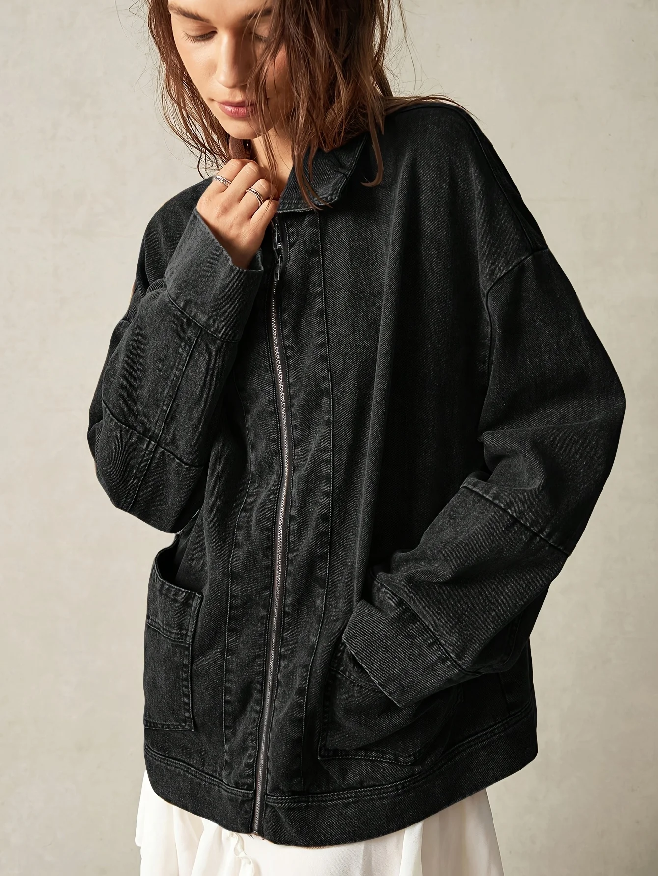 

Regular-fit Elegant Minimalist Casual Black Coat