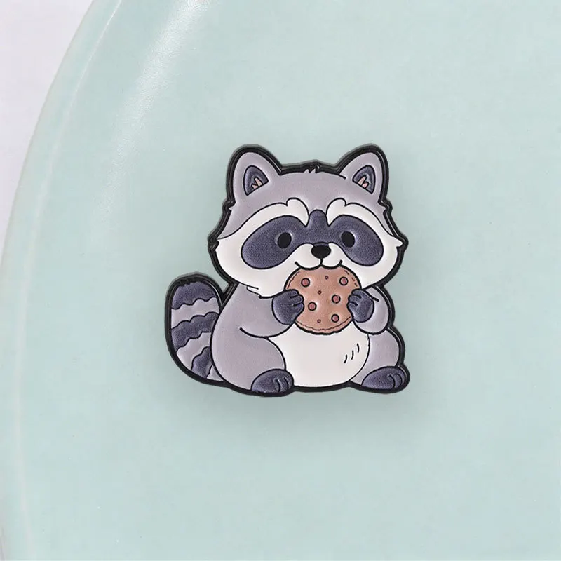 Creative Little Raccoon Eatting Biscuits Brooch Pins Kawaii Cartoon Animal Enamel Lapel Pin Accessory On Collar Backpack Hat Orn