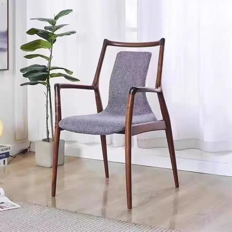 Lounge chair modern and simple Mantis Chair Used for living room and dining