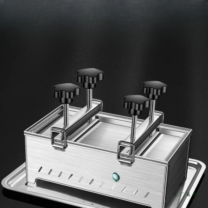 

A full set of tools for making tofu, a tofu pressing mold, and a special box for food-grade stainless steel dried tofu.