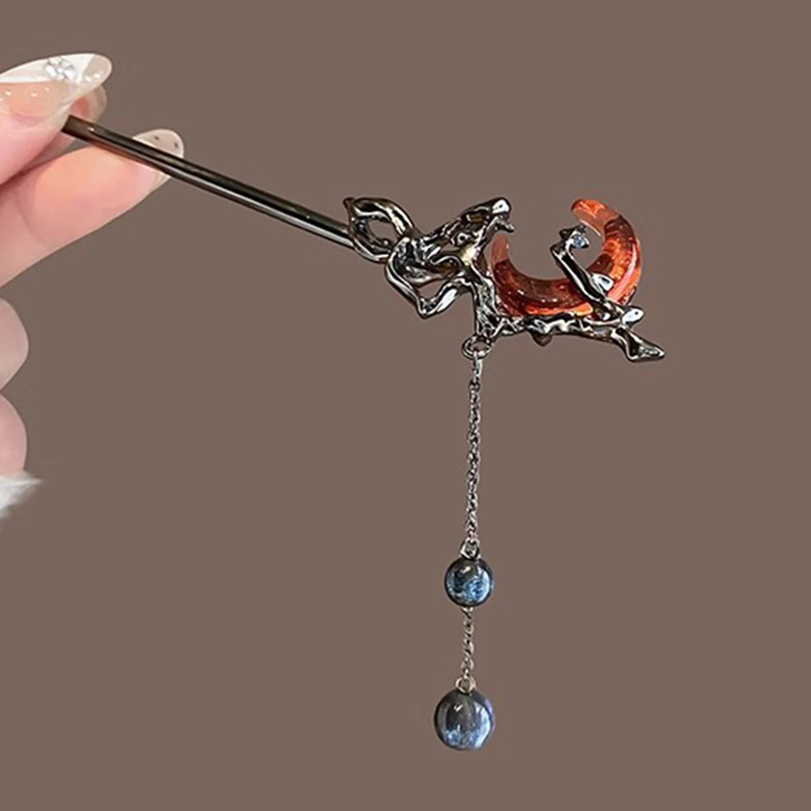 

Готическая заколка-подвеска для волос для женщин, металлическая заколка-палочка с луной и кисточкой, винтажное украшение для платья, металлические аксессуары для волос в стиле чонсам