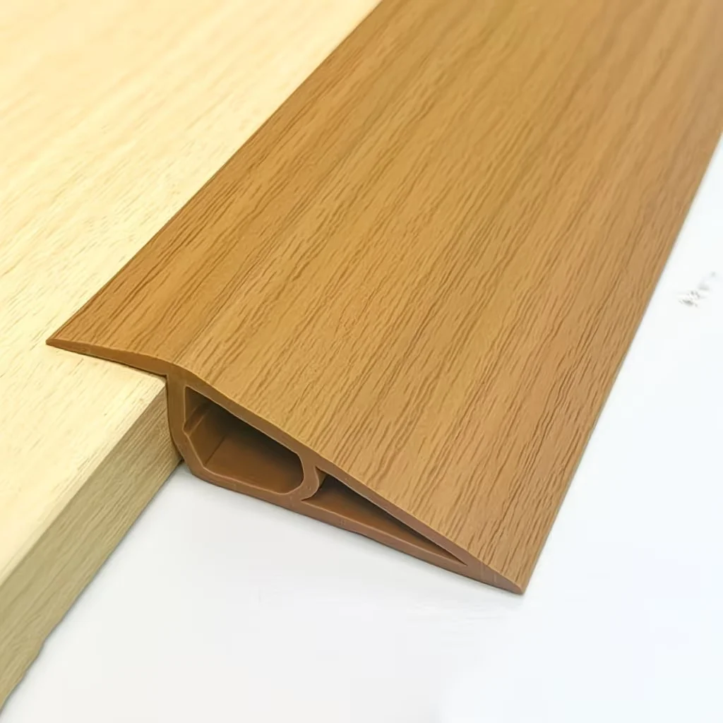 1 Stück 1/2m Langlebiger Teppich-zu-Fliesen-Übergangsstreifen Verschleißfester Selbstklebender Kantenschutz Zuschneidbarer PVC-Flachstreifen H