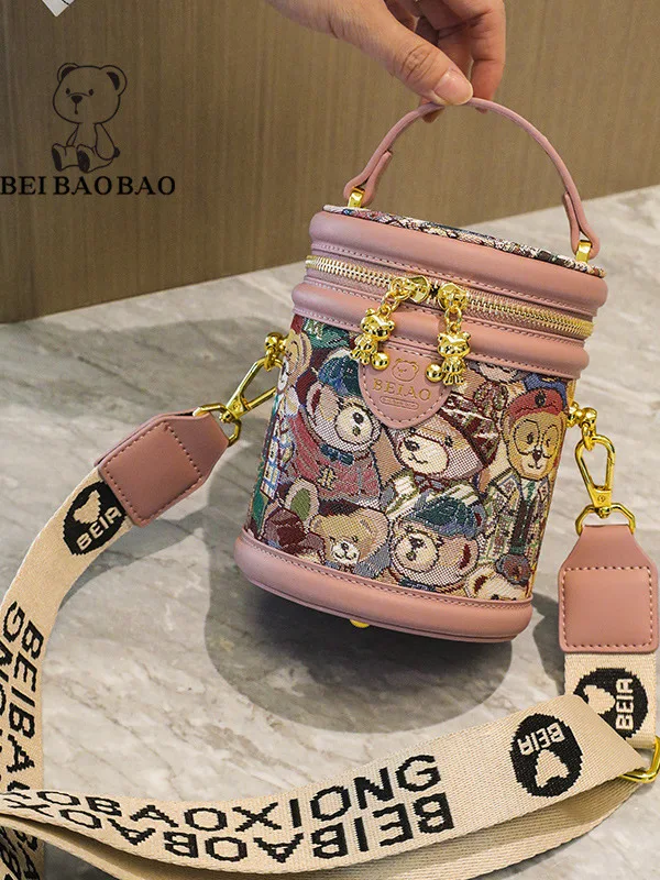 borsa-da-donna-trendy-e-leggera-con-design-a-orso-versatile-borsa-a-tracolla-per-telefono-elegante-borsa-a-spalla-per-uso-quotidiano