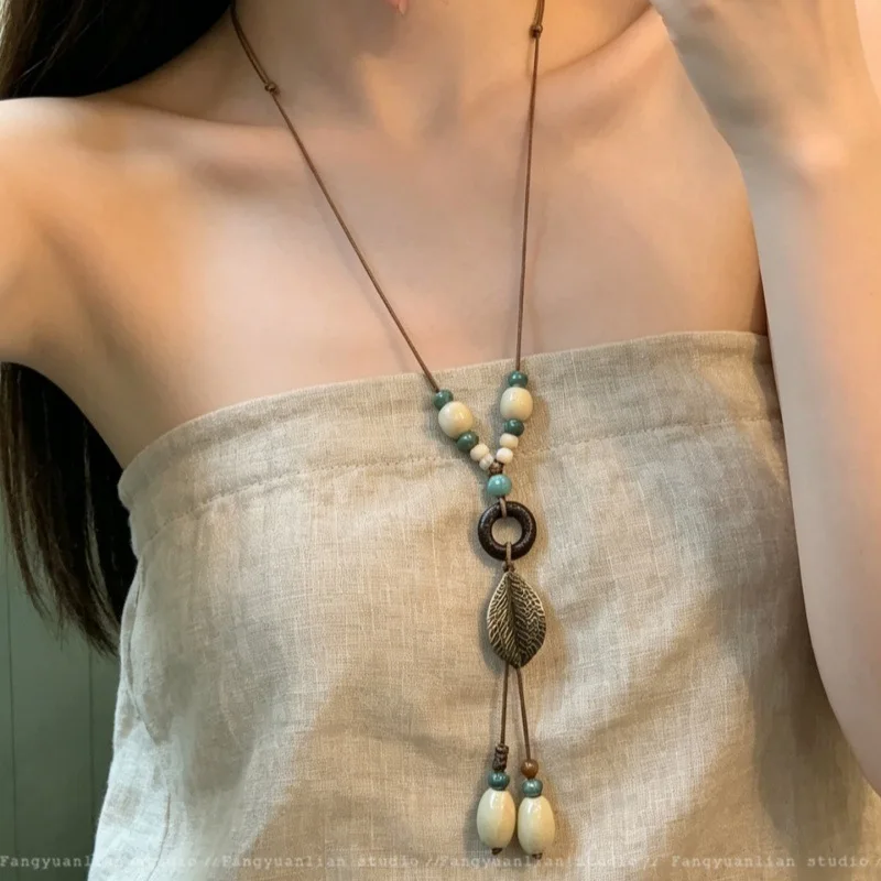 Bohemian Vintage Ceramic Wood Bead Necklace with Metal Leaf Pendant, Adjustable Drawstring Choker, Everyday Date Gift for Women