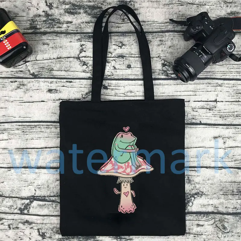 Bolso de lona con forma de seta de rana para mujer, bolsa de mano de estética, bonita, de Anime, Indie, bolsa de lona ecológica, bolsa de supermercado, regalos