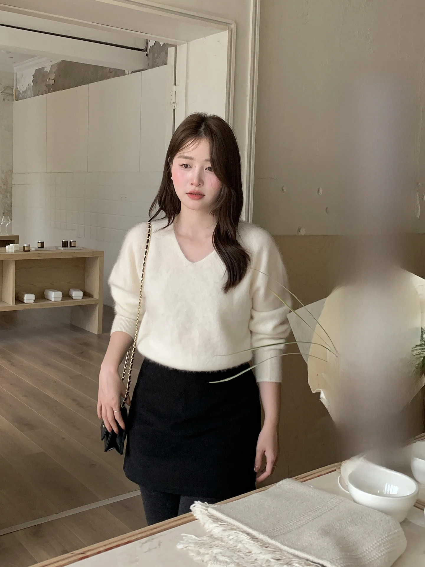 

Faionable Knitted V-Ne Sweater Slimming Inner Wear Versatile Autumn Winter Soft Wool Camere Women's Comfortable Warm Top