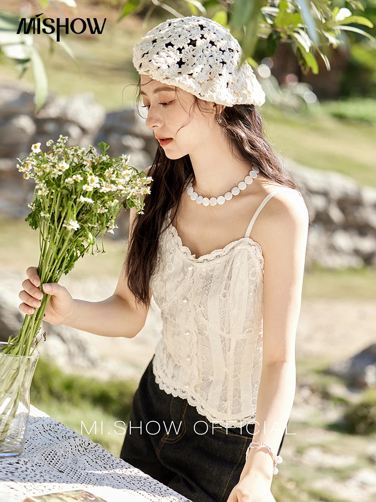 MISHOW قميص قصير مطرز بالدانتيل للنساء لربيع 2025 أشرطة كتف قابلة للتعديل قميص قصير ضيق مثير حلو MXE13D0050