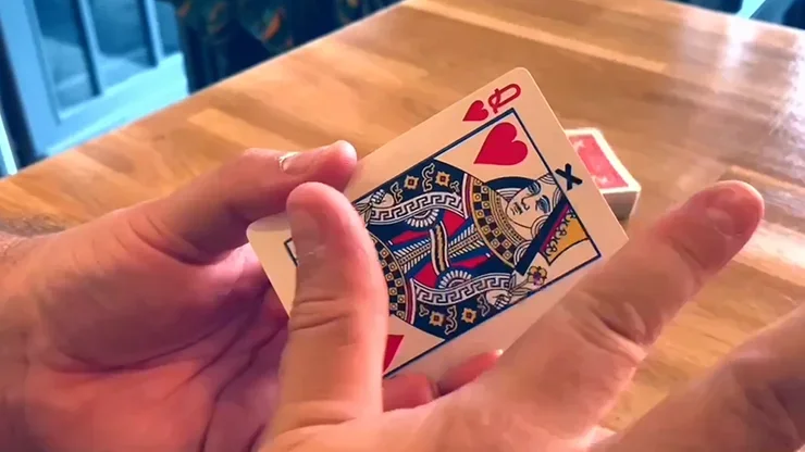 BLACK CROSS โดย Mickael Chatelain ลูกเล่นภาพลวงตา Close up Magic Card Magic และ Trick Decks Street Magie Magician X Move