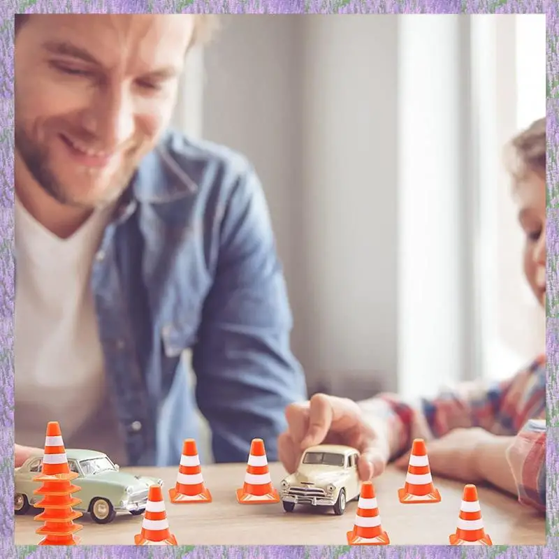 L81A 2025-14 Buah Mini Simulasi Keselamatan Kerucut Segitiga Kerucut Tanda Parkir Jalan Penghalang Jalan, Tanda Kecil