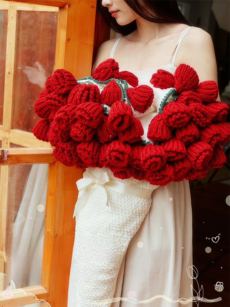 

Hand Knitted Rose Bouquet Blanket Cozy Polyester Fiber for Office Nap Gift for Girlfriend Casual Knitted Woolen Blanket